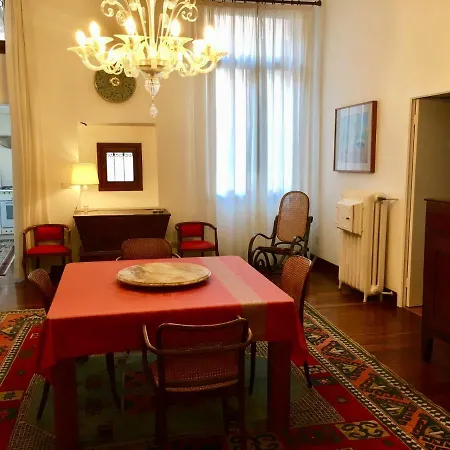 Apartamento Royal